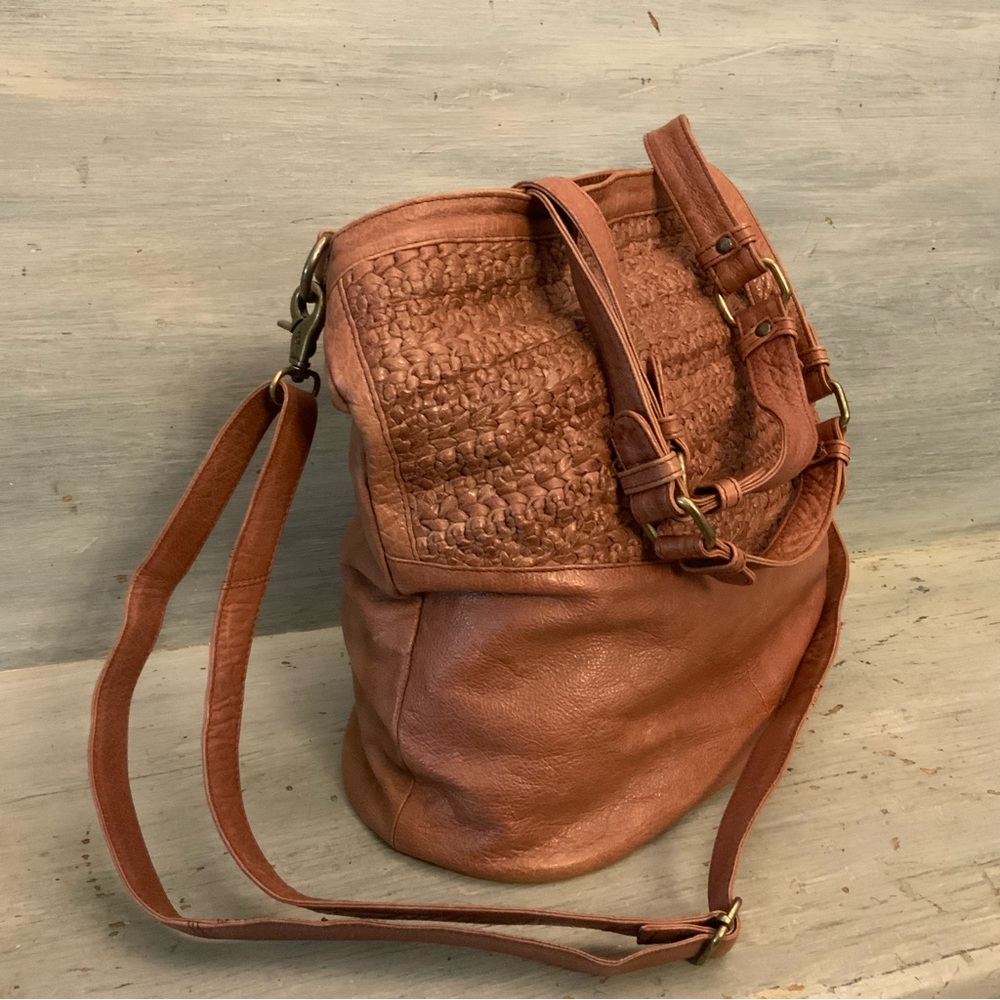 Day & Mood Leather Shoulder handbag Like New - Picture 3 of 10